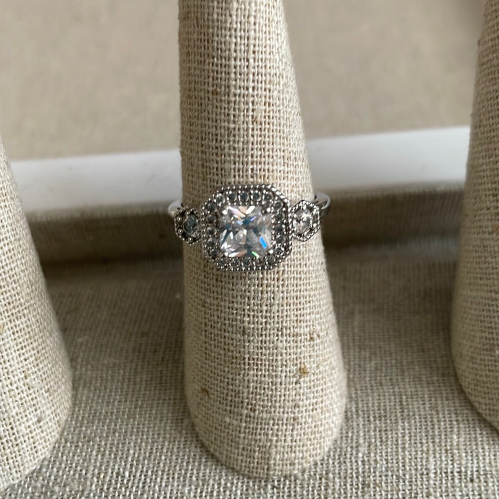 Deco cocktail ring